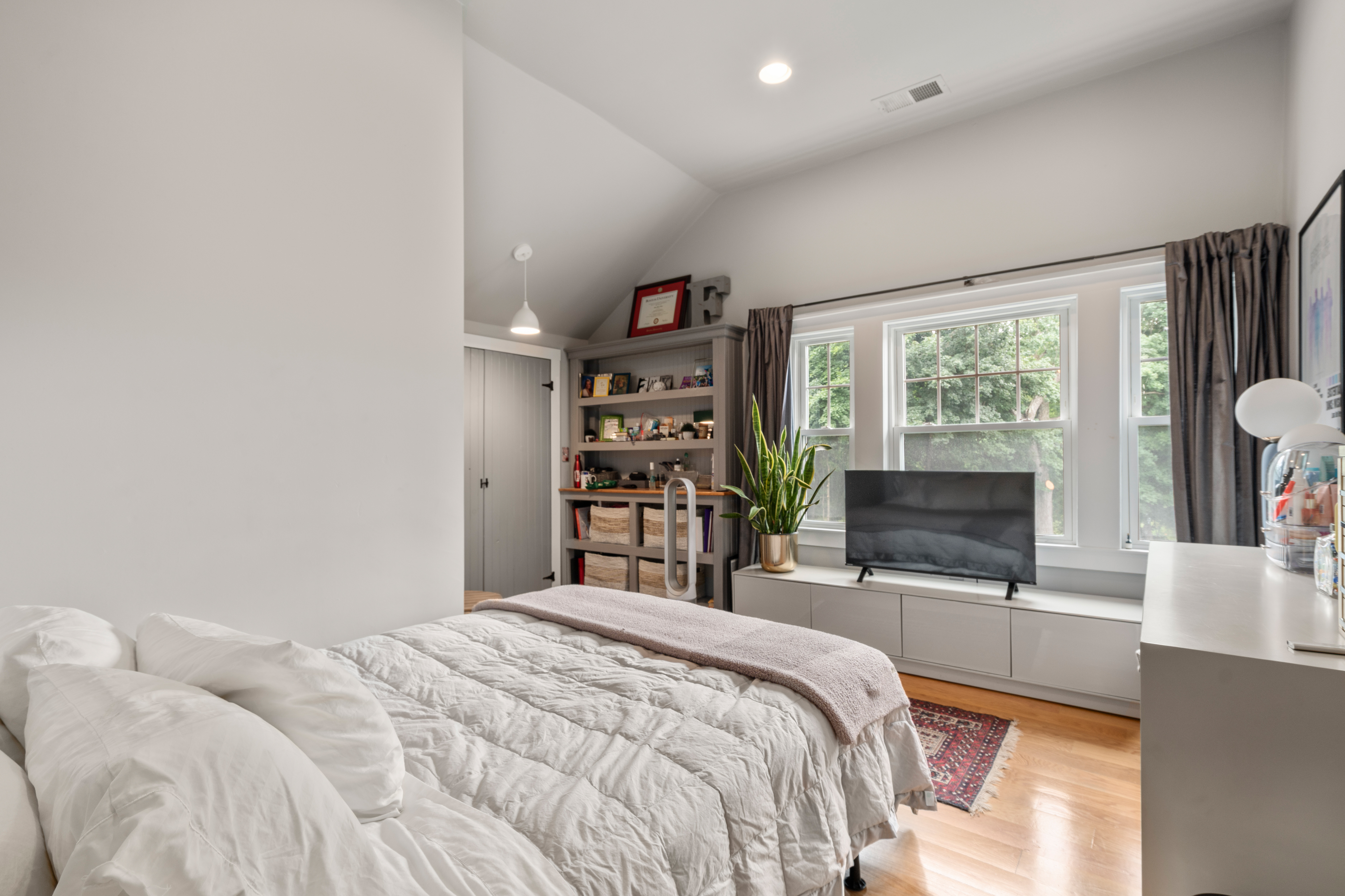  18 Shears Street, Wrentham, MA, 02093 - 物件實景