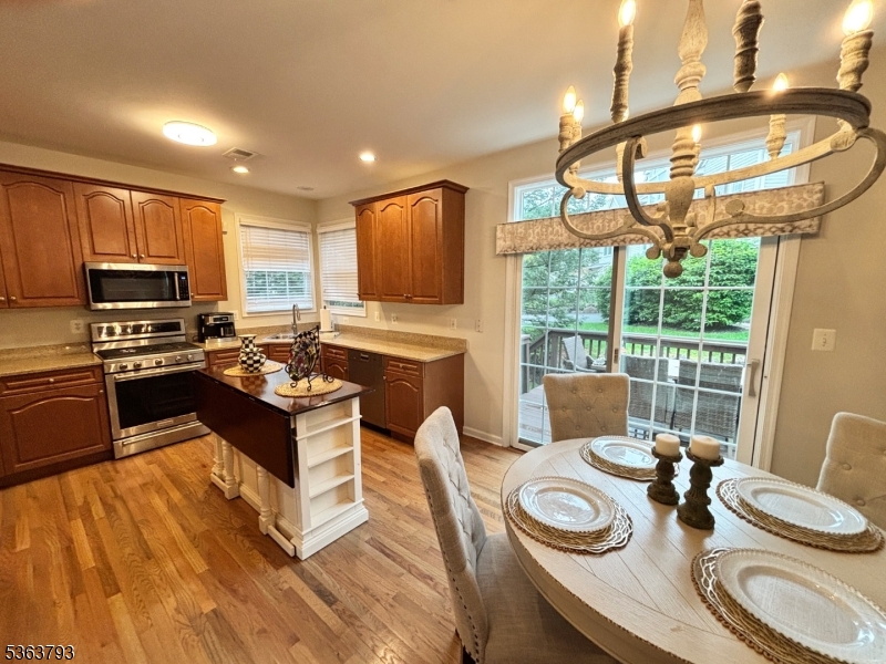 North Haledon Boro, New Jersey, 07508, United States, 4 Bedrooms Bedrooms, ,4 BathroomsBathrooms,Residential,For Sale,1866424