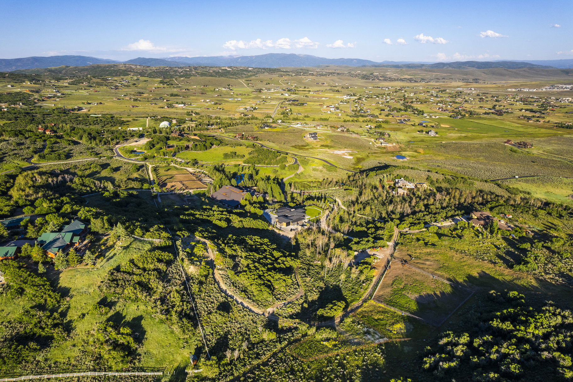  A RARE MODERN MOUNTAIN ESTATE WITH AN EXTRAORDINARY EQUESTRIAN FACILITY - 物件實景