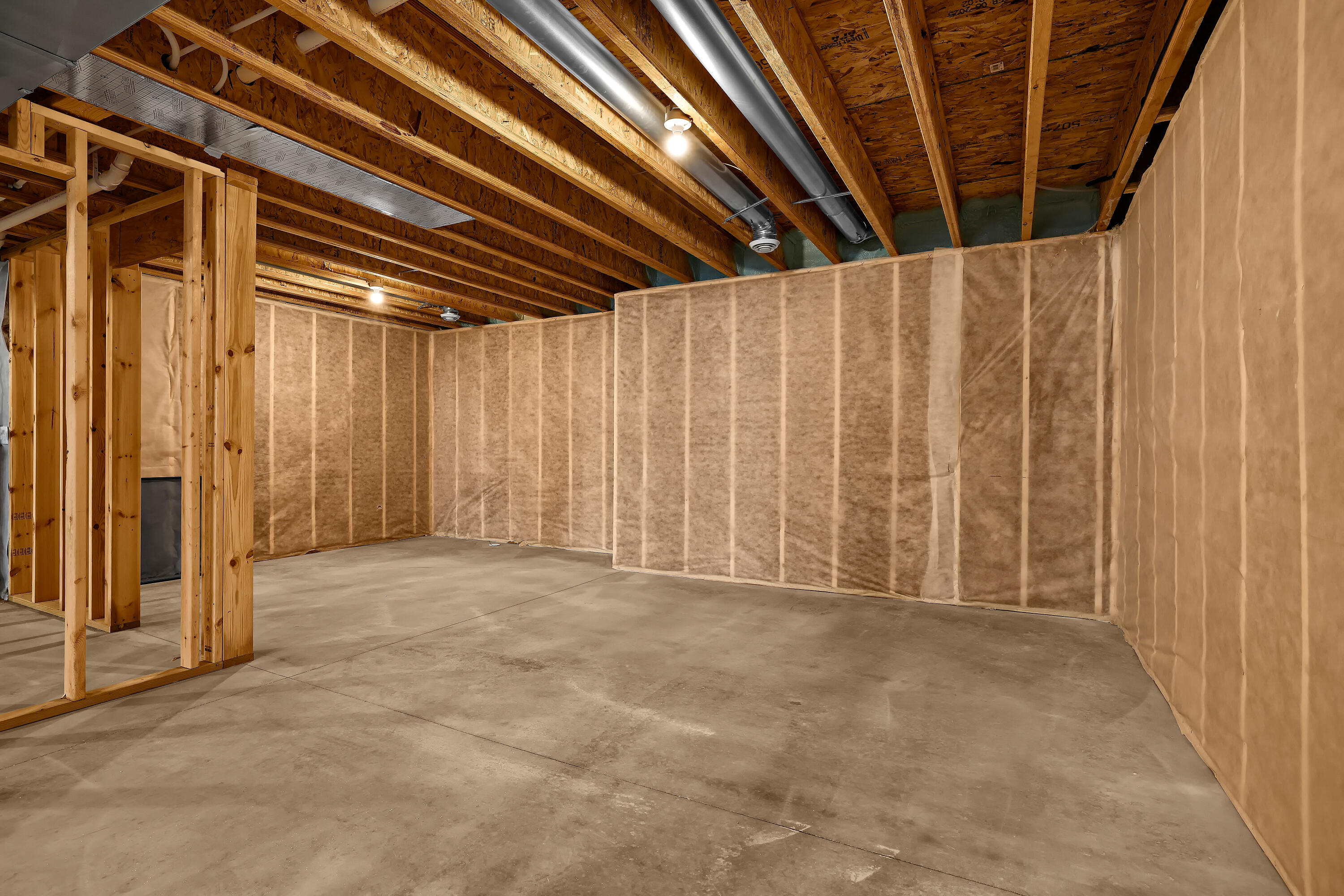 Holmen, Wisconsin, 54636, United States, 3 Bedrooms Bedrooms, ,2 BathroomsBathrooms,Residential,For Sale,1779685