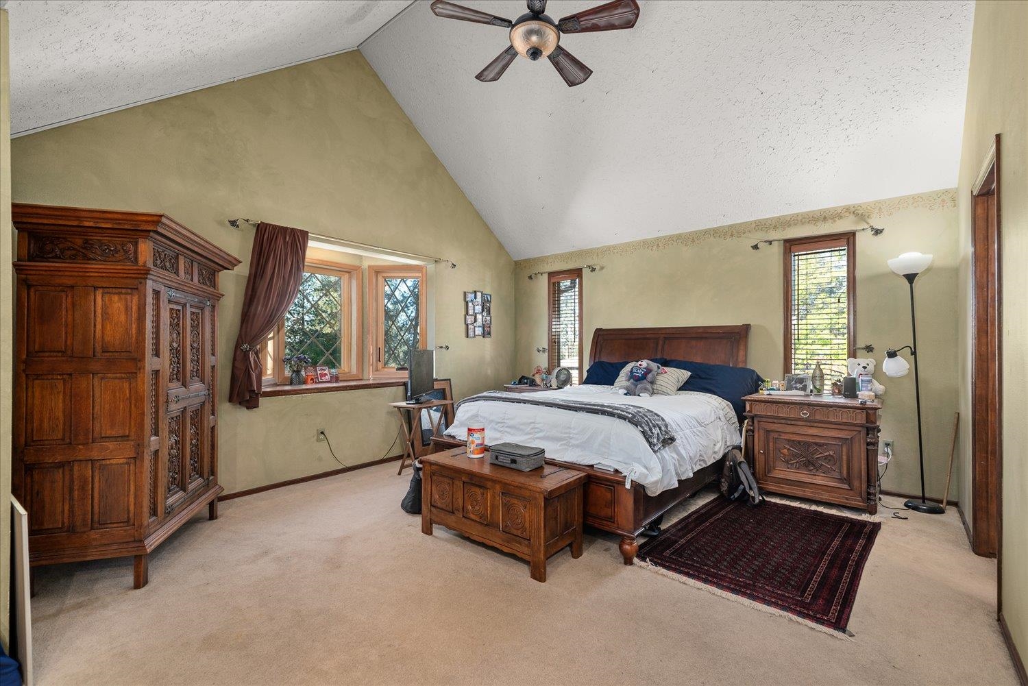 Spokane, Washington, 99208, United States, 5 Bedrooms Bedrooms, ,4 BathroomsBathrooms,Residential,For Sale,1979653