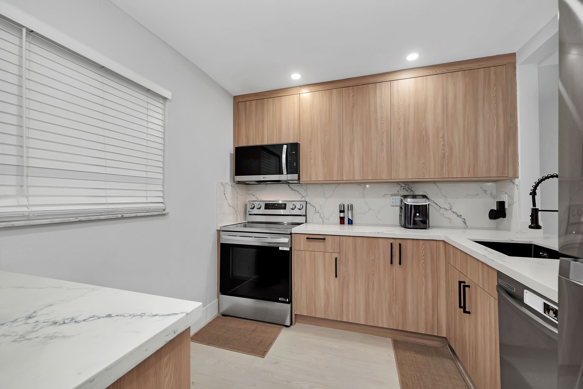  7845 Camino Real, Miami, FL, 33143 - 物件實景