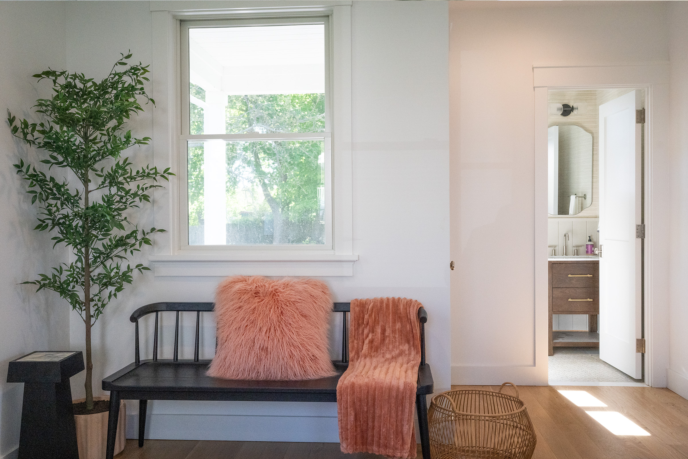Greenport, New York, 11944, United States, 3 Bedrooms Bedrooms, ,3 BathroomsBathrooms,Residential,For Sale,2005743