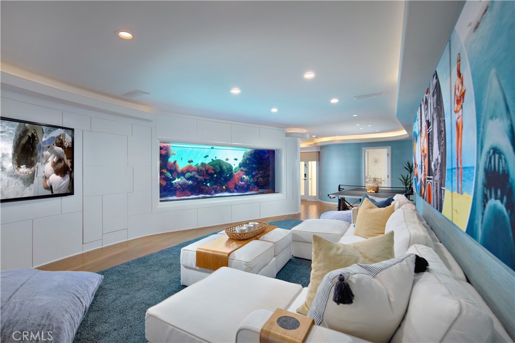 Newport Beach, California, 92661, United States, 7 Bedrooms Bedrooms, ,11 BathroomsBathrooms,Residential,For Sale,1877101