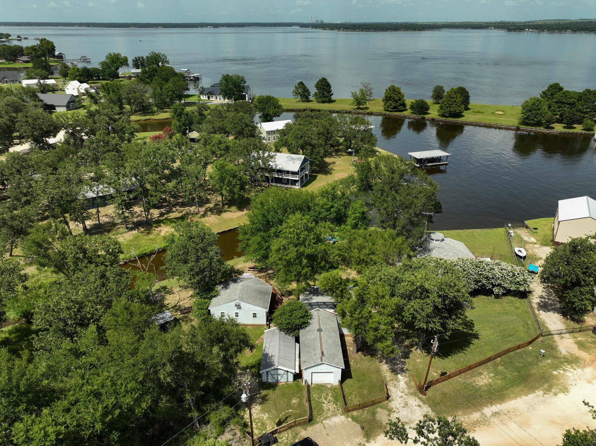  20559 Red Bud Court, Thornton, TX, 76687 - 物件實景