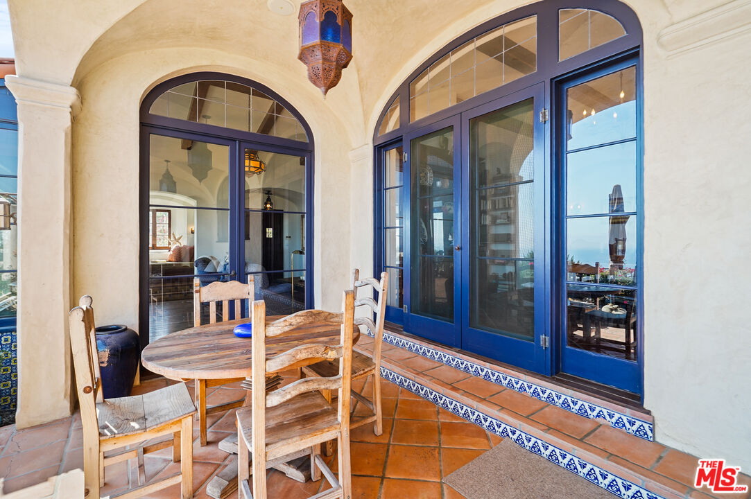 Malibu, California, 90265, United States, 3 Bedrooms Bedrooms, ,4 BathroomsBathrooms,Residential,For Sale,1846867