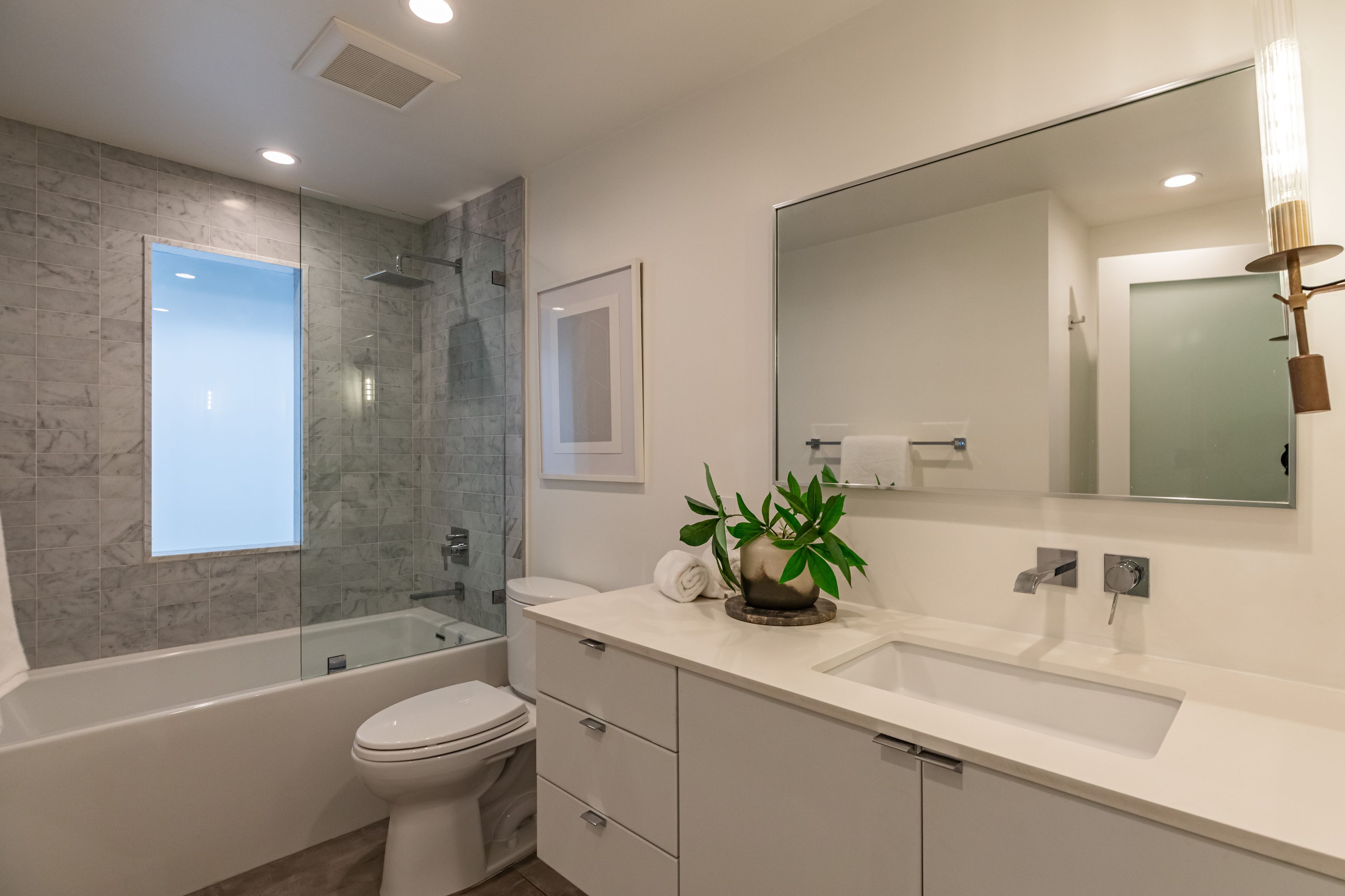  586 Lorna Lane - 物件實景