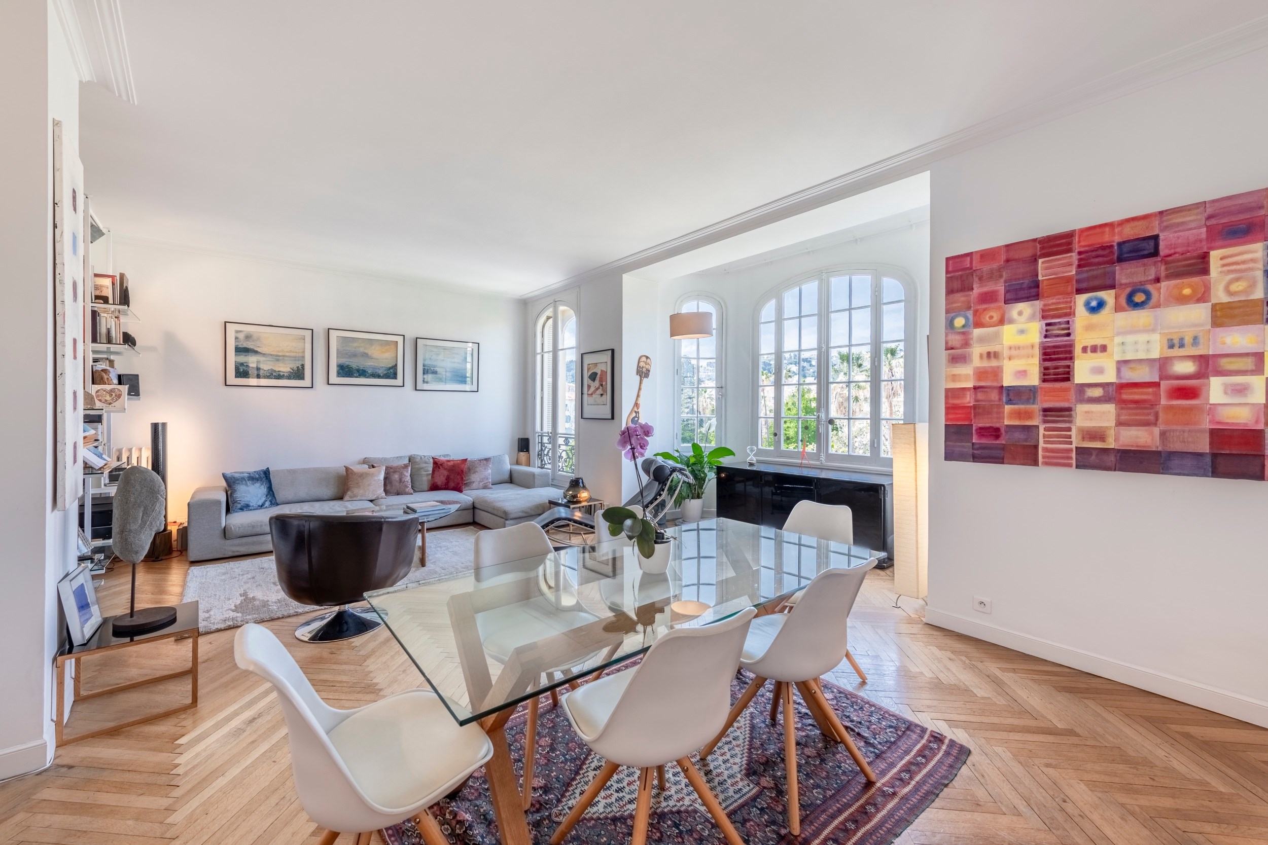  Nice Victor Hugo renovated 2 bedroom apartment 112 sqm with bow windows and par… - 物件實景