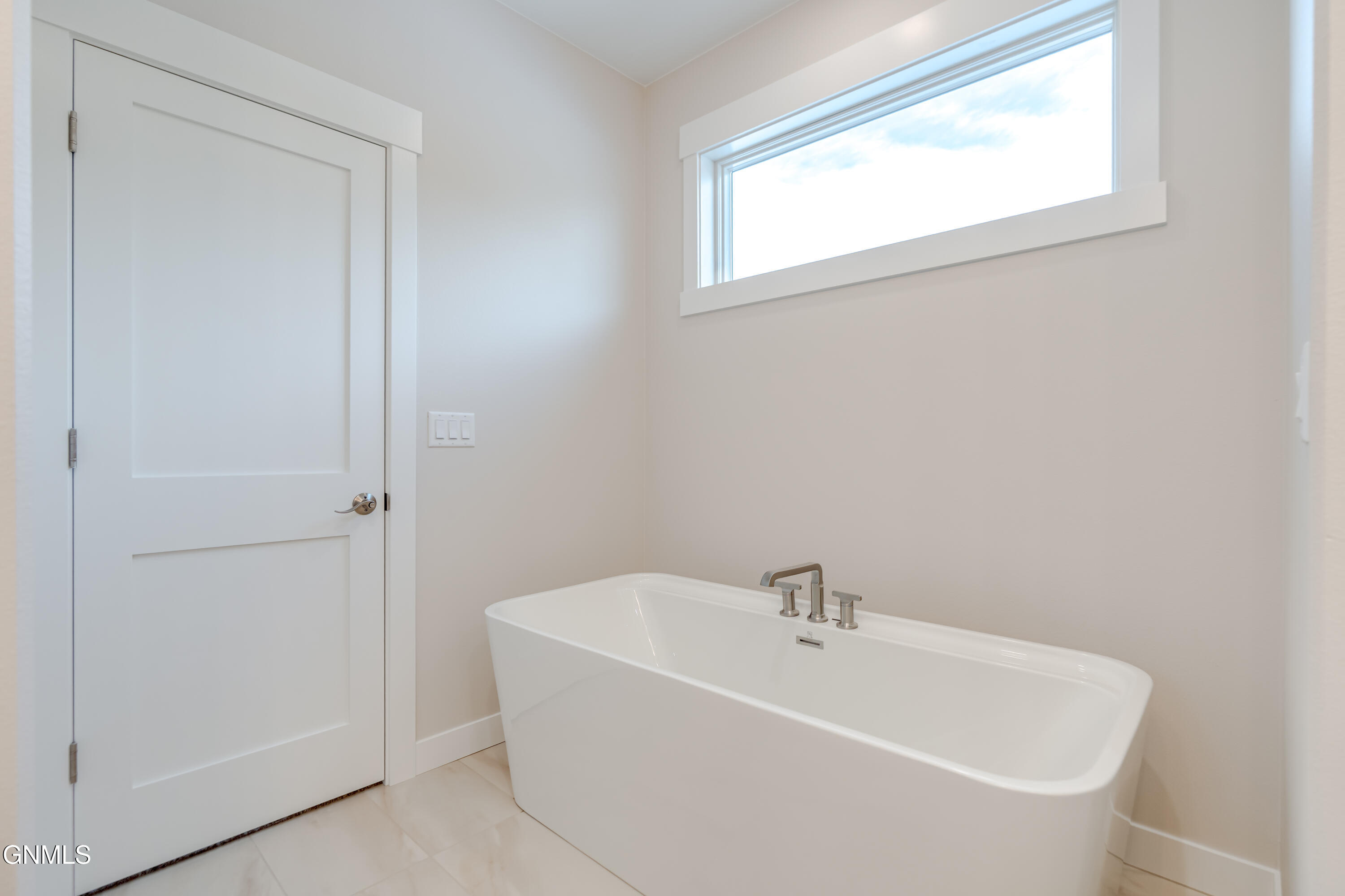 Bismarck, North Dakota, 58504, United States, 3 Bedrooms Bedrooms, ,3 BathroomsBathrooms,Residential,For Sale,2032789