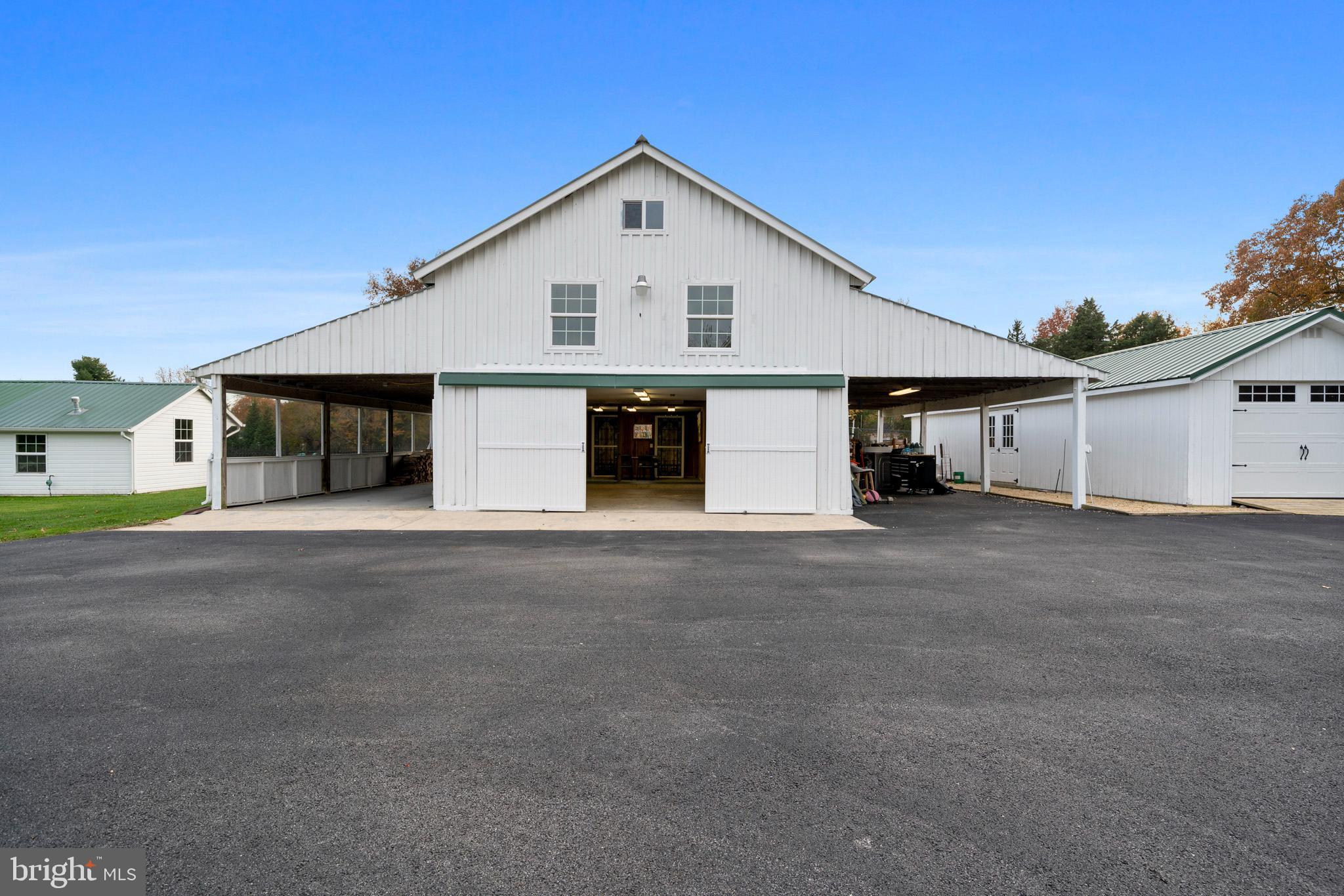 La Plata, Maryland, 20646, United States, 5 Bedrooms Bedrooms, ,4 BathroomsBathrooms,Residential,For Sale,1990245