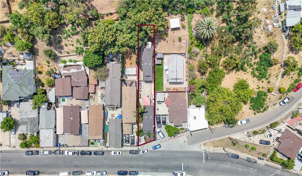 Los Angeles, California, 90032, United States, 3 Bedrooms Bedrooms, ,Residential,For Sale,1895183