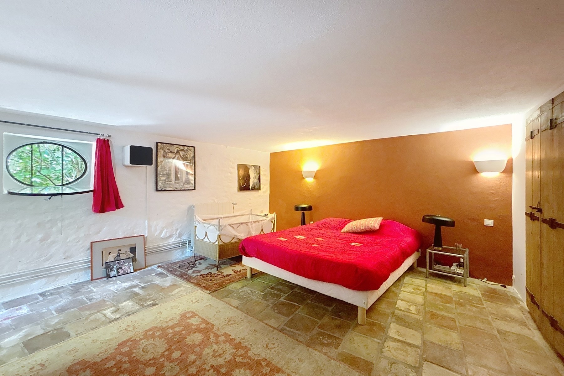  Character property with guest house and pool, nestled in unspoilt nature near U… - 物件實景