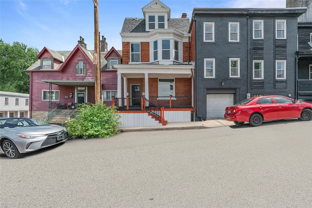 Lawrenceville, Pennsylvania, 15201, United States, 4 Bedrooms Bedrooms, ,4 BathroomsBathrooms,Residential,For Sale,1895769