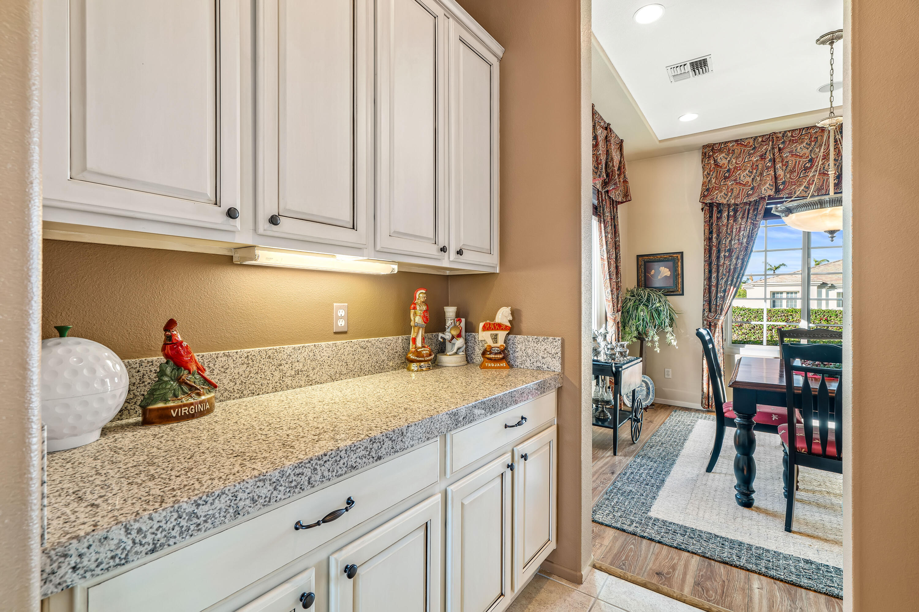 Rancho Mirage, California, 92270, United States, 3 Bedrooms Bedrooms, ,2 BathroomsBathrooms,Residential,For Sale,1991194