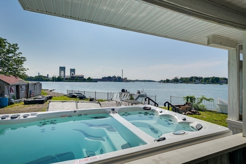 Weymouth, Massachusetts, 02191, United States, 3 Bedrooms Bedrooms, ,3 BathroomsBathrooms,Residential,For Sale,1862385