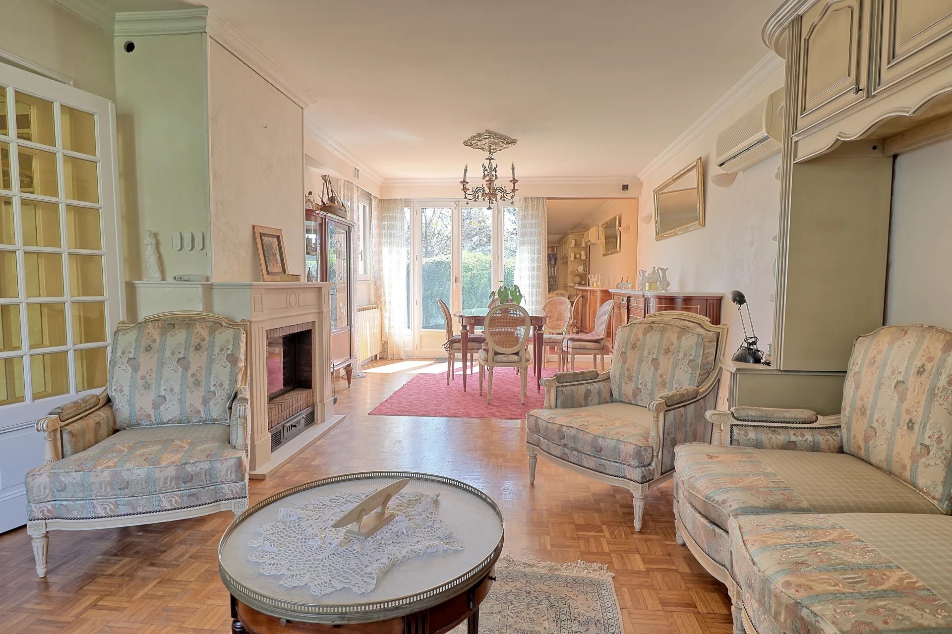Sainte-Foy-lès-Lyon, Auvergne-Rhône-Alpes, 69110, FR, 4 Bedrooms Bedrooms, ,Residential,For Sale,1876577