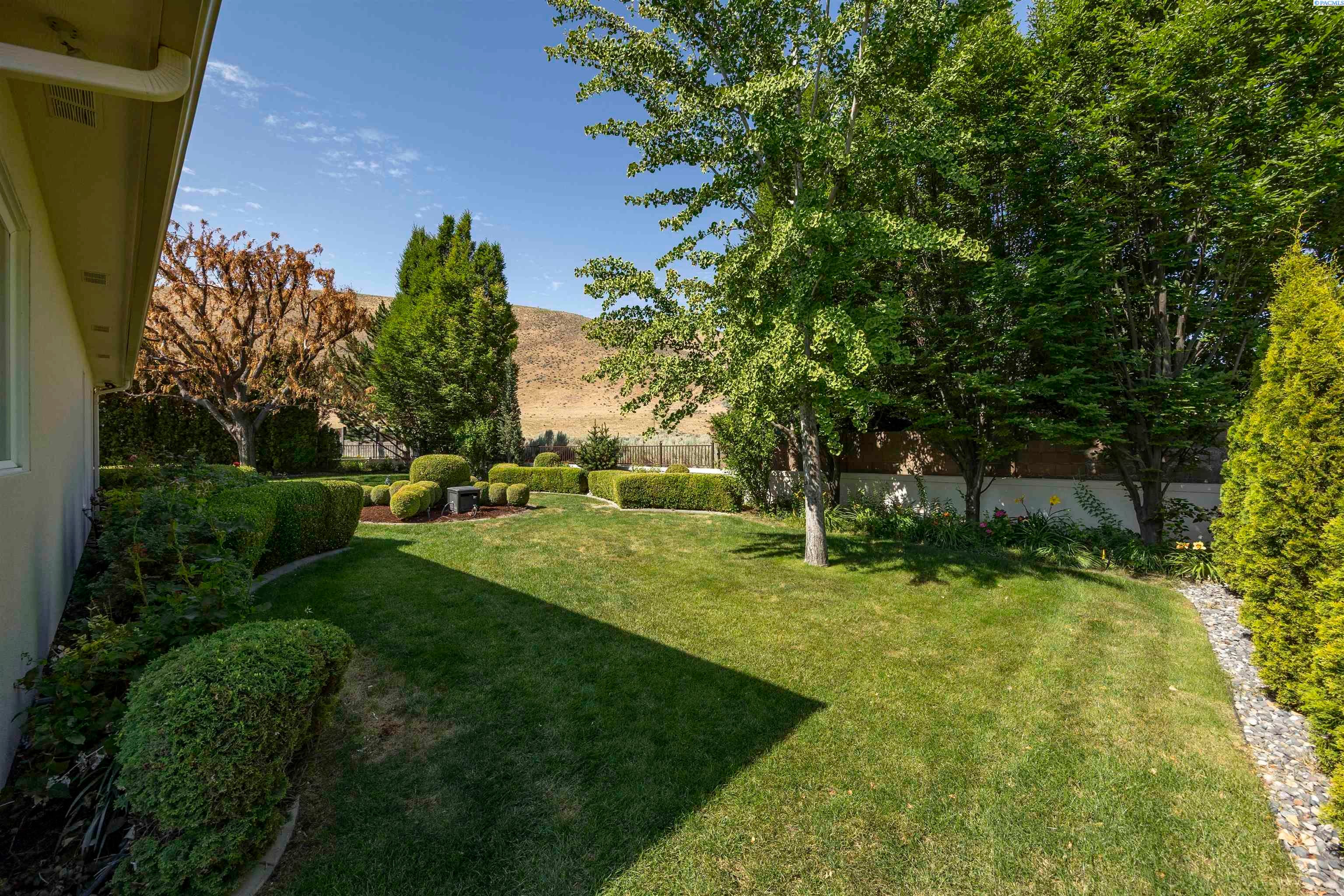 Richland, Washington, 99352, United States, 3 Bedrooms Bedrooms, ,3 BathroomsBathrooms,Residential,For Sale,1921029