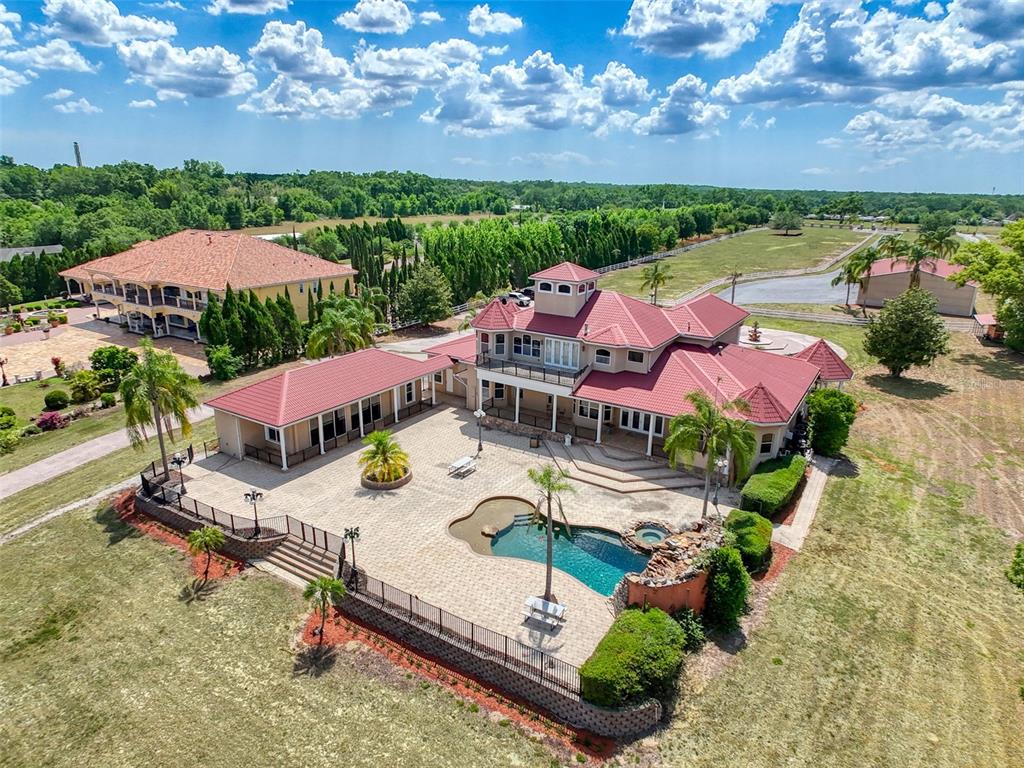 Thonotosassa, Florida, 33592, United States, 4 Bedrooms Bedrooms, ,7 BathroomsBathrooms,Residential,For Sale,1788935