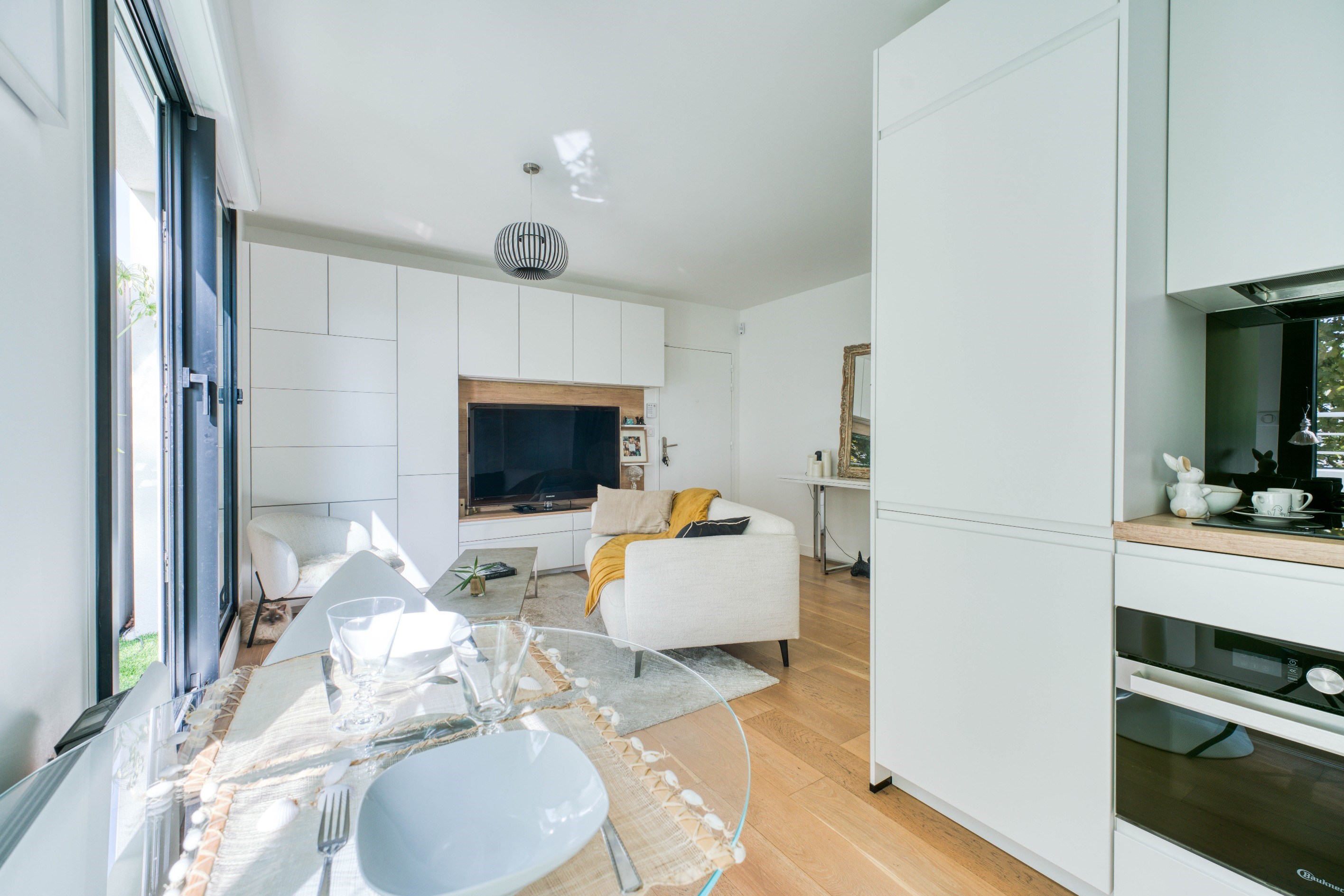  Fully renovated apartment with double garage - 物件實景
