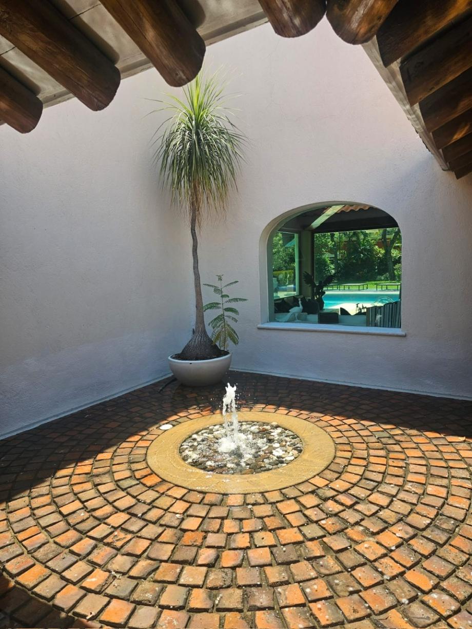 Crist?bal de Olid, Jiutepec, Morelos, 62564, Mexico, 4 Bedrooms Bedrooms, ,5 BathroomsBathrooms,Residential,For Sale,Crist?bal de Olid,1625302
