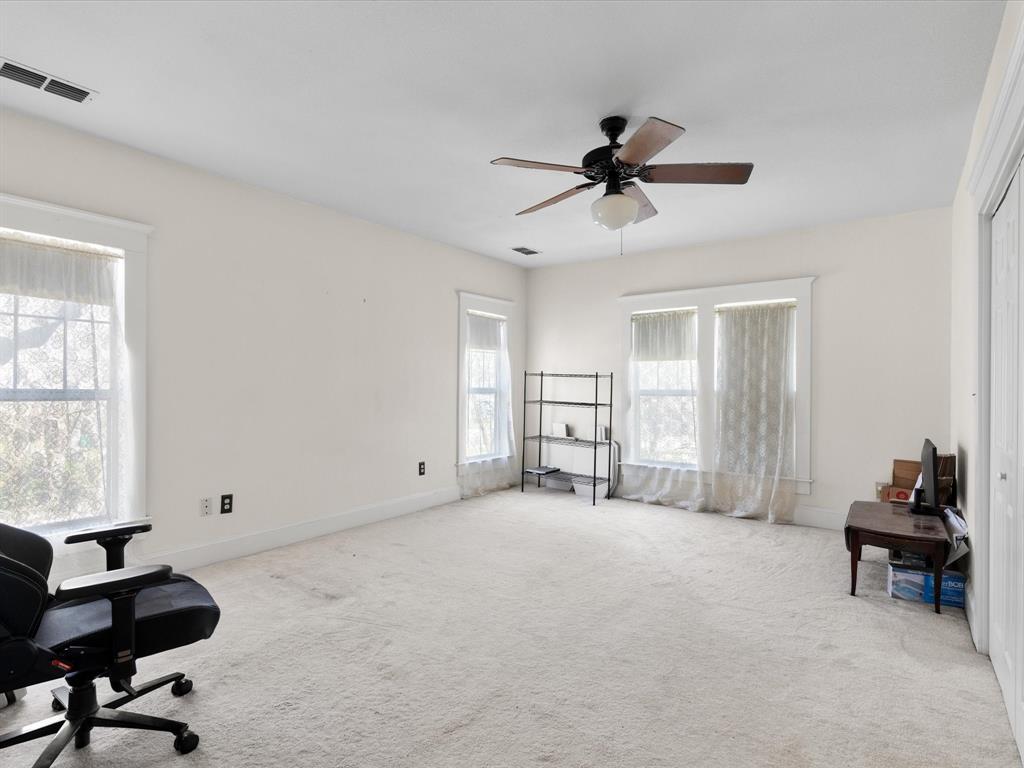 Waxahachie, Texas, 75165, United States, 5 Bedrooms Bedrooms, ,3 BathroomsBathrooms,Residential,For Sale,1983895