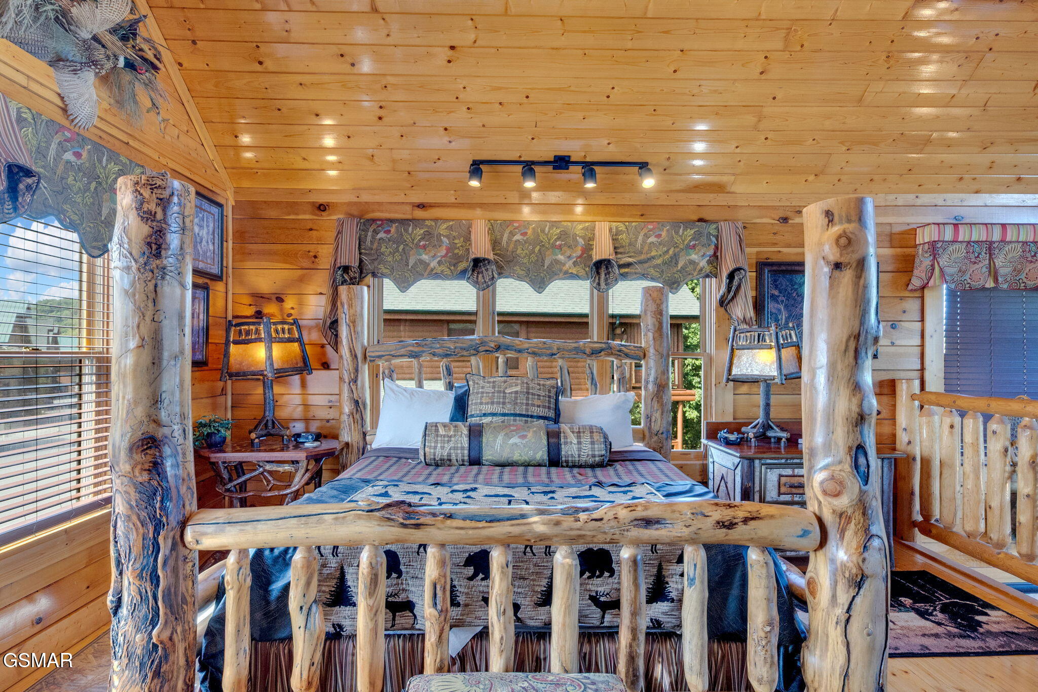 Sevierville, Tennessee, 37862, United States, 3 Bedrooms Bedrooms, ,3 BathroomsBathrooms,Residential,For Sale,1974724