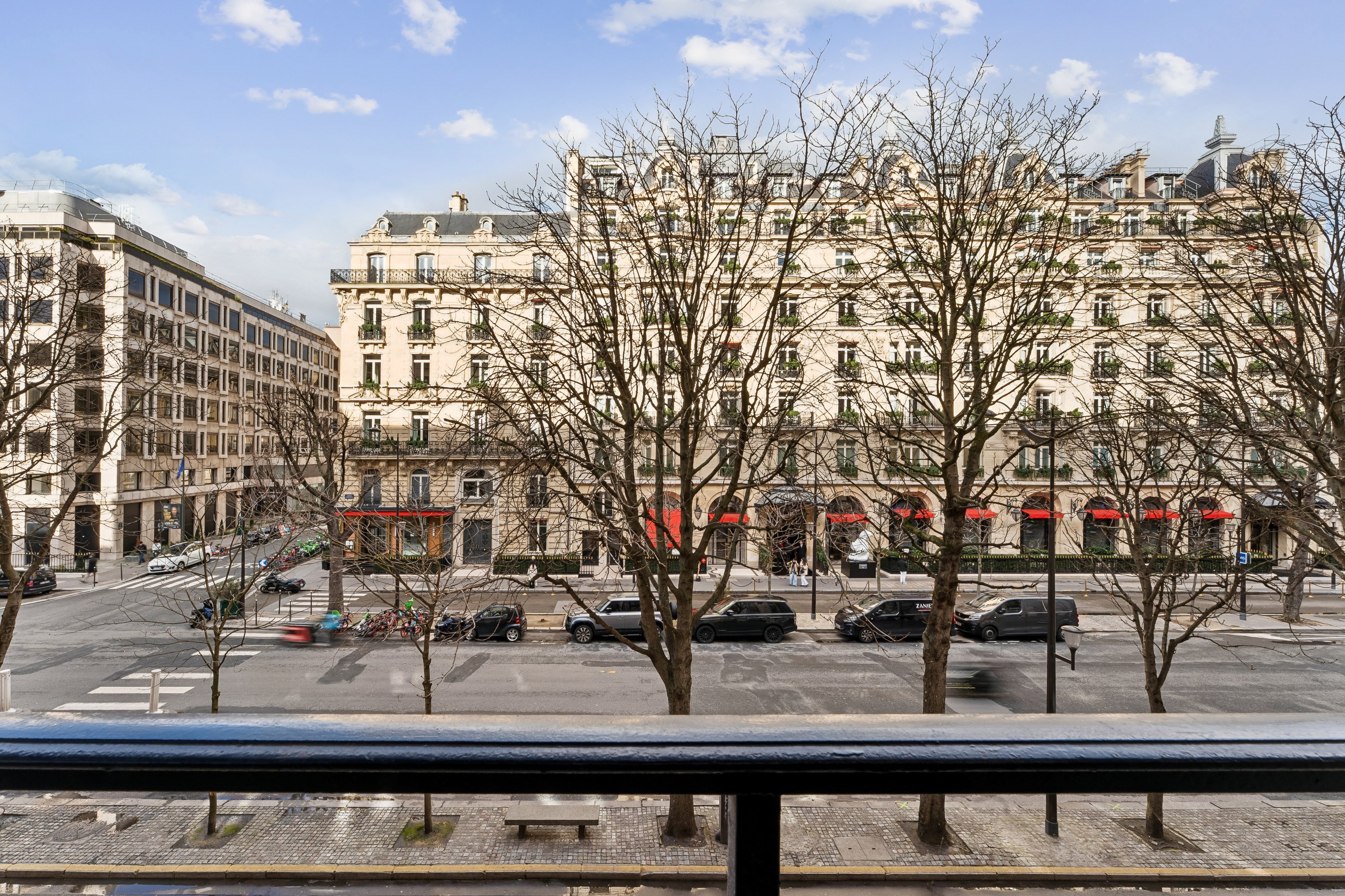  AVENUE MONTAIGNE – FACING THE PLAZA ATHÉNÉE – EXCEPTIONAL 90 SQM SUITE - 物件實景