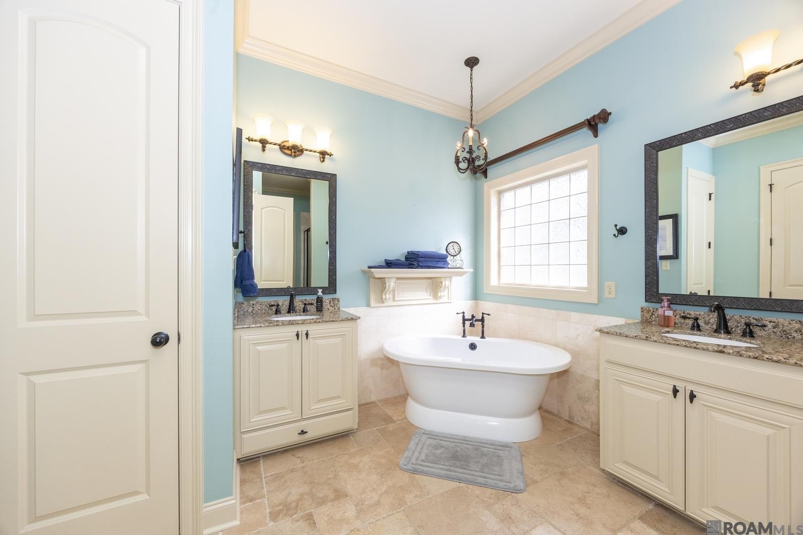 Brusly, Louisiana, 70719, United States, 4 Bedrooms Bedrooms, ,3 BathroomsBathrooms,Residential,For Sale,2012351