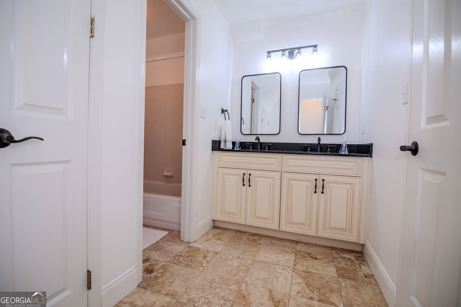 Marietta, Georgia, 30064, United States, 5 Bedrooms Bedrooms, ,4 BathroomsBathrooms,Residential,For Sale,2016385