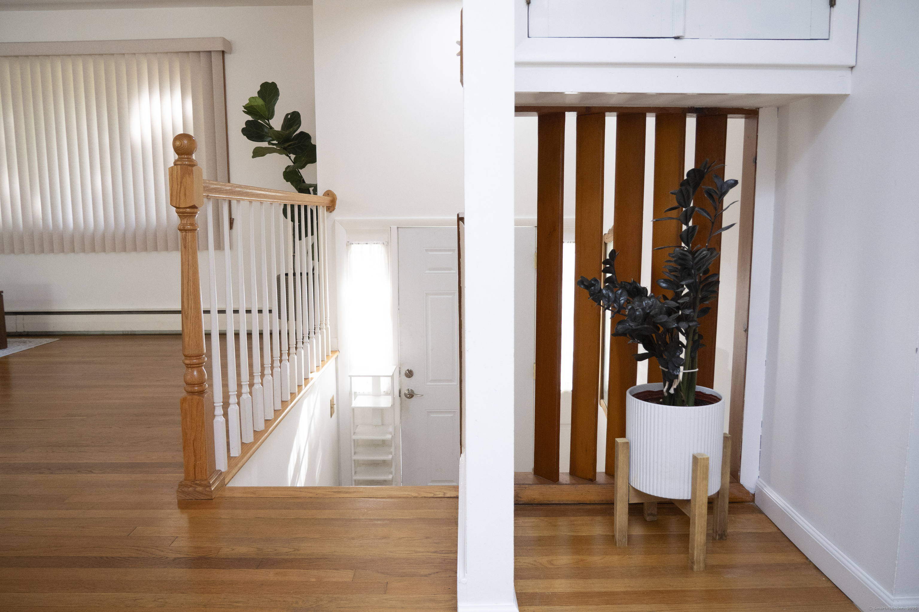 Trumbull, Connecticut, 06611, United States, 3 Bedrooms Bedrooms, ,3 BathroomsBathrooms,Residential,For Sale,1937031