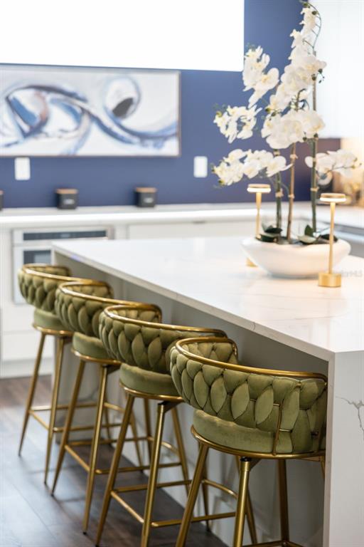 St Petersburg, Florida, 33701, United States, 2 Bedrooms Bedrooms, ,3 BathroomsBathrooms,Residential,For Sale,1994589