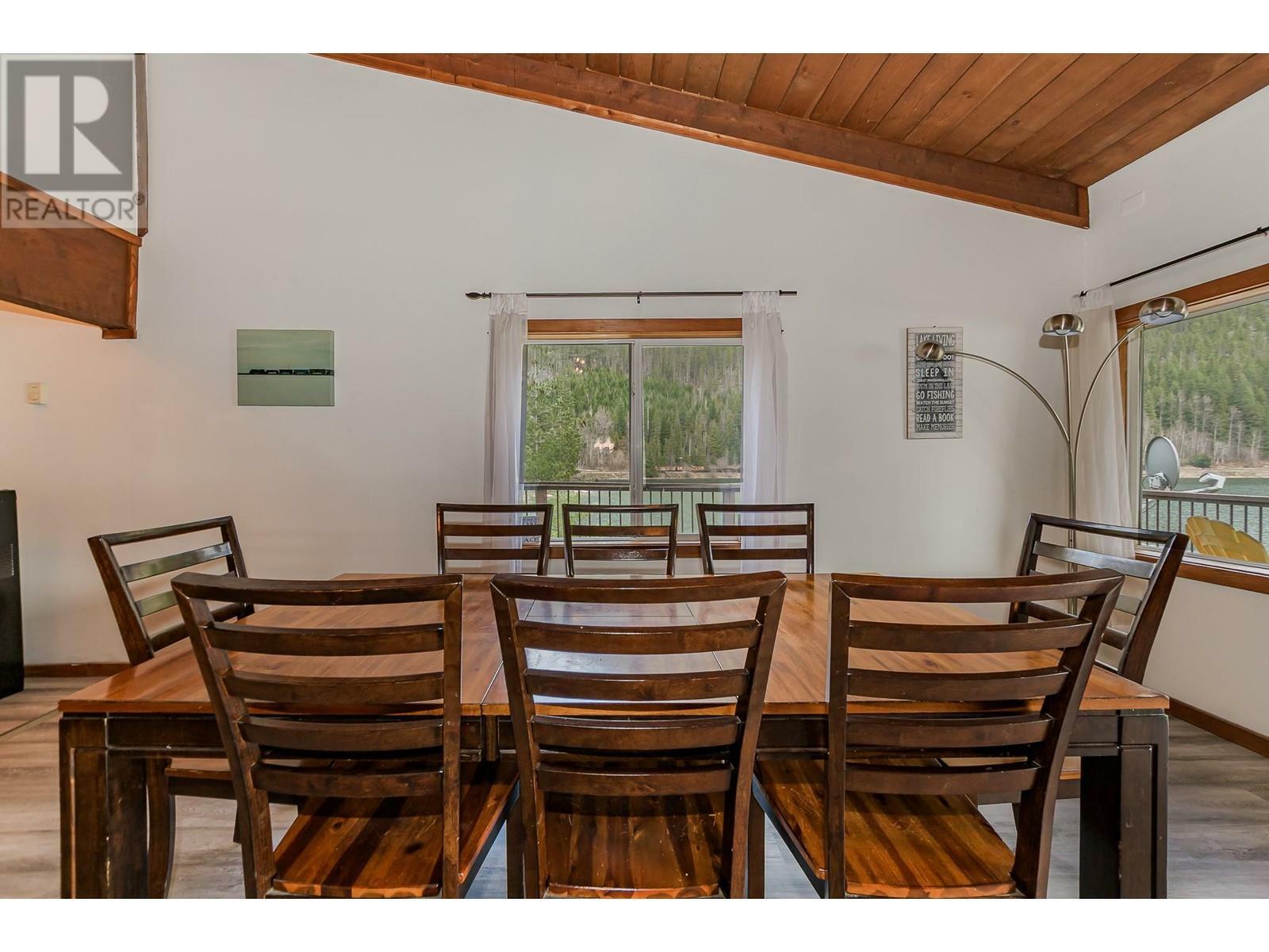 REVELSTOKE, British Columbia, V0E 2S0, CA, 4 Bedrooms Bedrooms, ,2 BathroomsBathrooms,Residential,For Sale,1838033