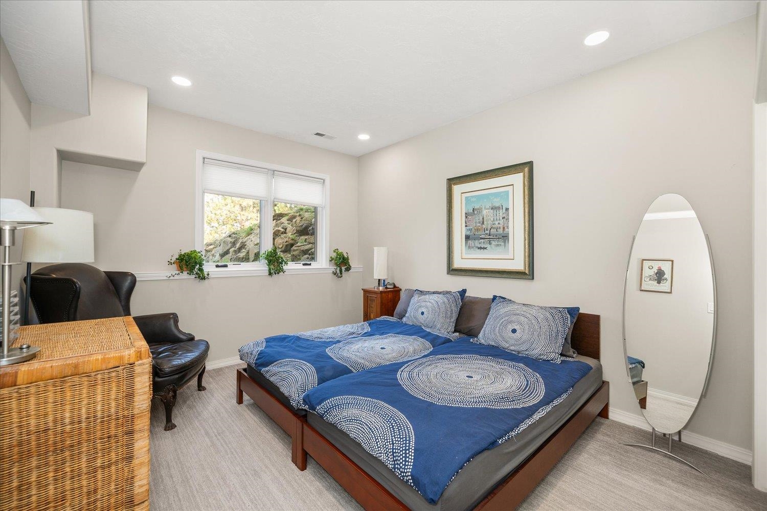 Spokane, Washington, 99223, United States, 6 Bedrooms Bedrooms, ,5 BathroomsBathrooms,Residential,For Sale,1978662