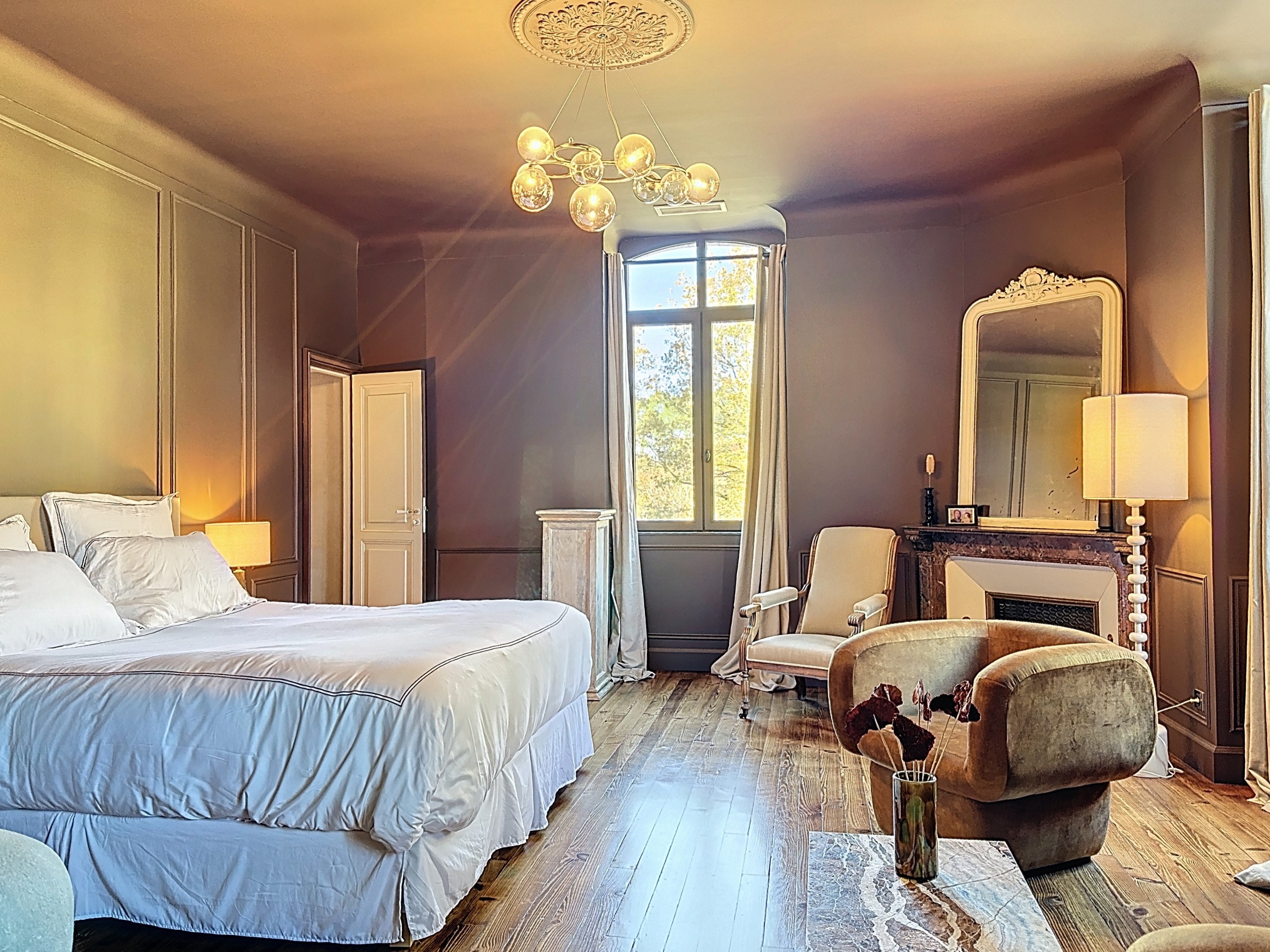  Fully Renovated Early 20th Century Manor House with Pool and Rooftop – 500 m² o… - 物件實景