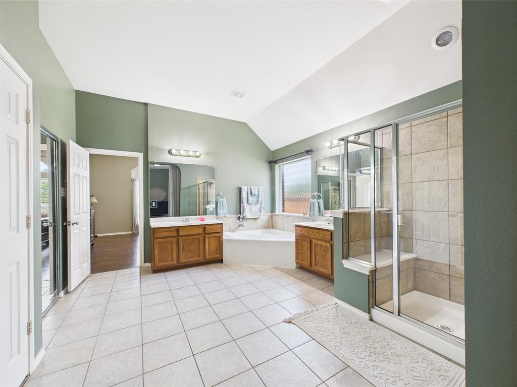 Cedar Hill, Texas, 75104, United States, 4 Bedrooms Bedrooms, ,3 BathroomsBathrooms,Residential,For Sale,1916414