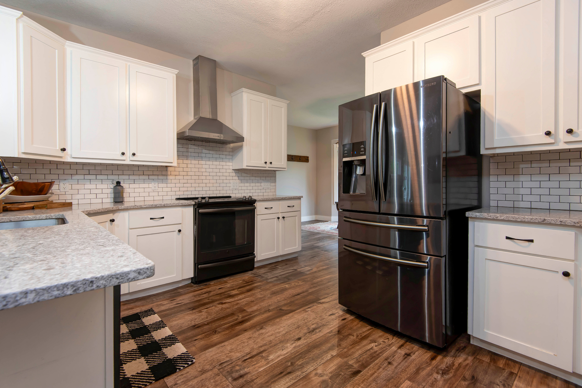 Springfield, Missouri, 65803, United States, 5 Bedrooms Bedrooms, ,3 BathroomsBathrooms,Residential,For Sale,2049332