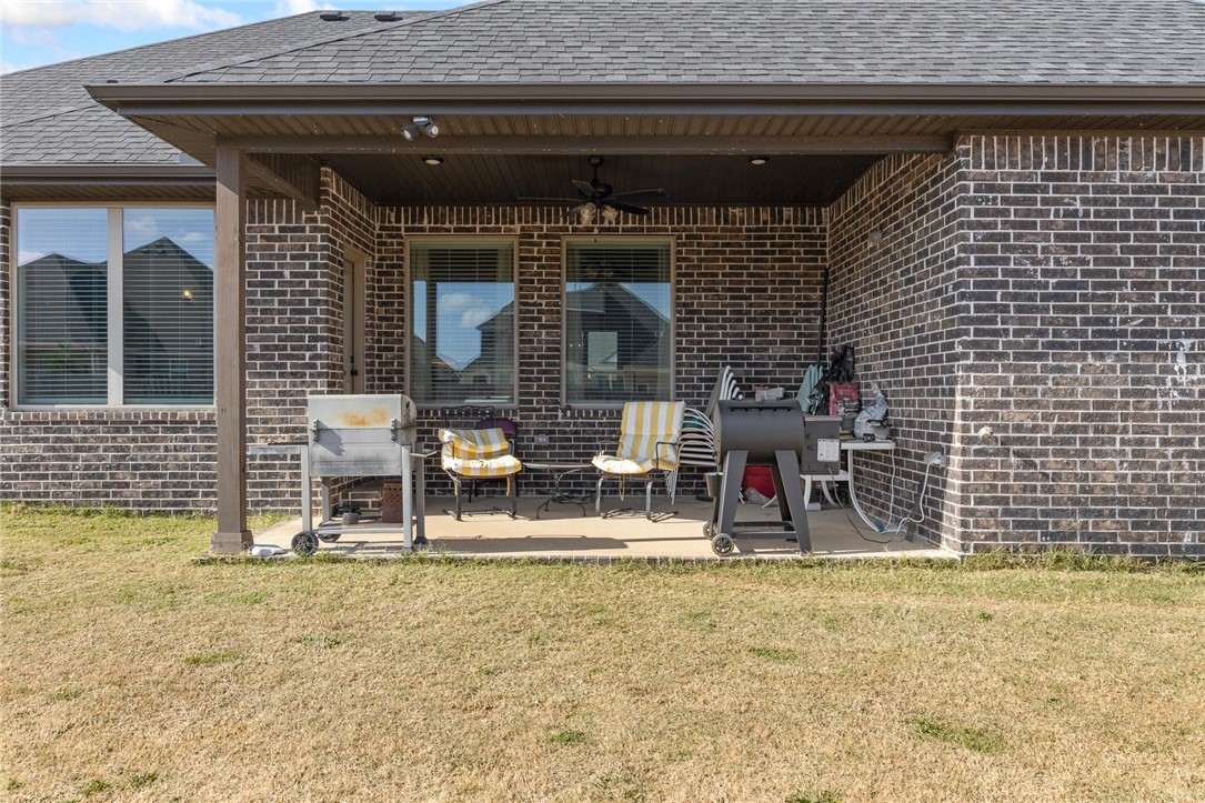 Pea Ridge, Arkansas, 72751, United States, 4 Bedrooms Bedrooms, ,3 BathroomsBathrooms,Residential,For Sale,1995681