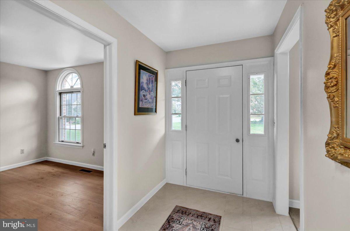 Lebanon, Pennsylvania, 17042, United States, 5 Bedrooms Bedrooms, ,4 BathroomsBathrooms,Residential,For Sale,1965418