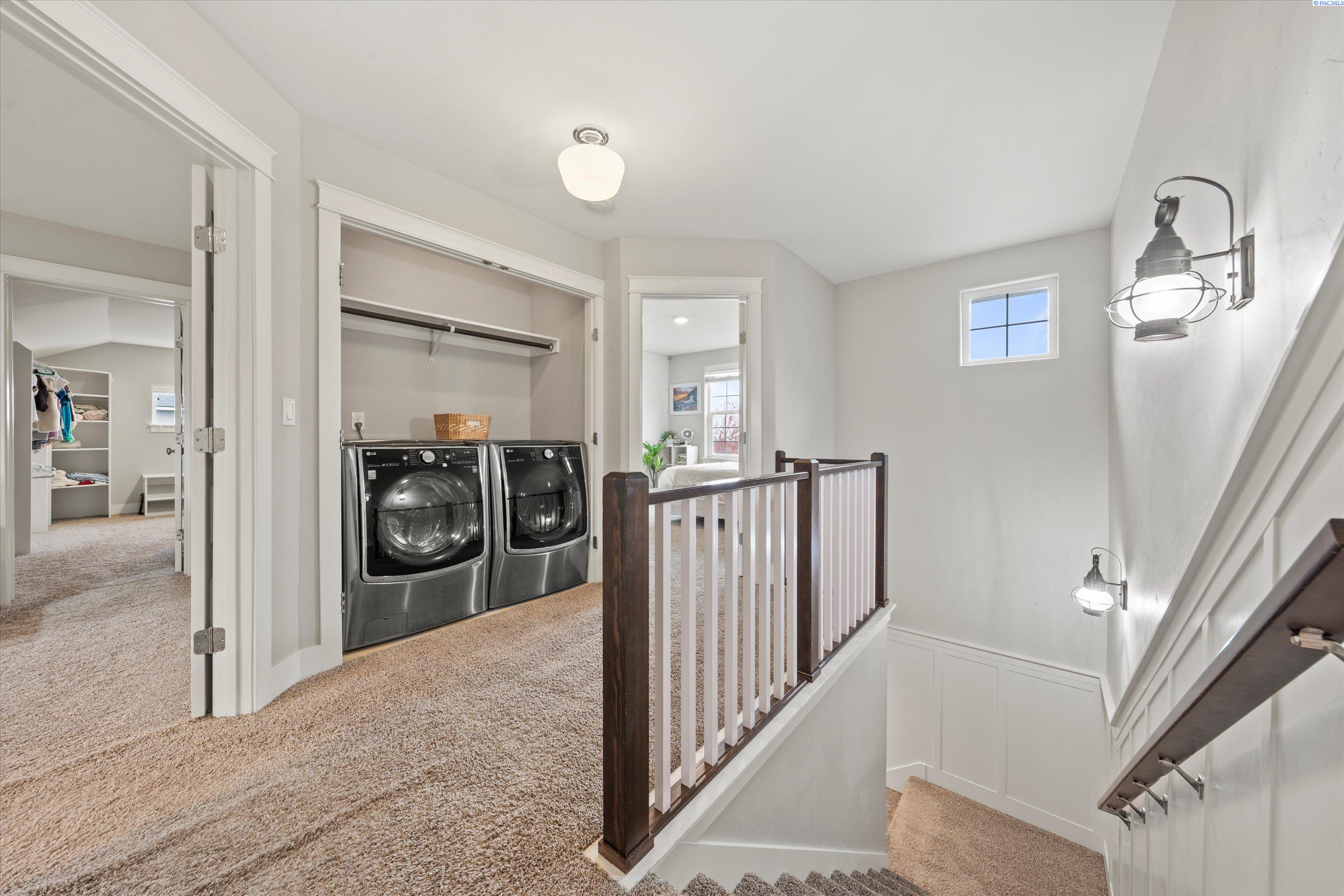 Richland, Washington, 99352, United States, 5 Bedrooms Bedrooms, ,3 BathroomsBathrooms,Residential,For Sale,1987518