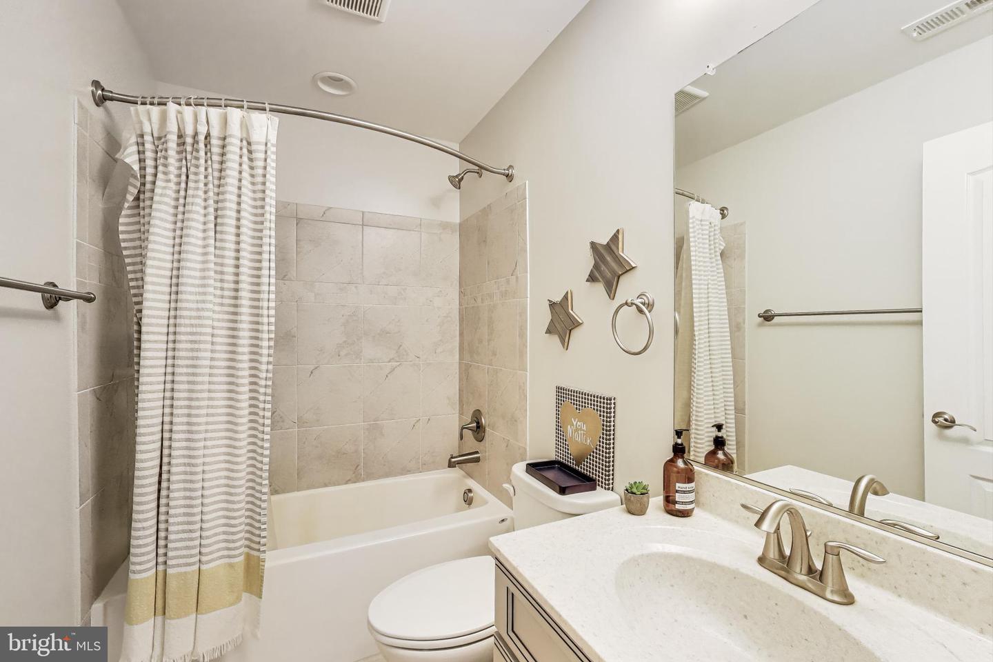 Indian Head, Maryland, 20640, United States, 5 Bedrooms Bedrooms, ,4 BathroomsBathrooms,Residential,For Sale,1941585