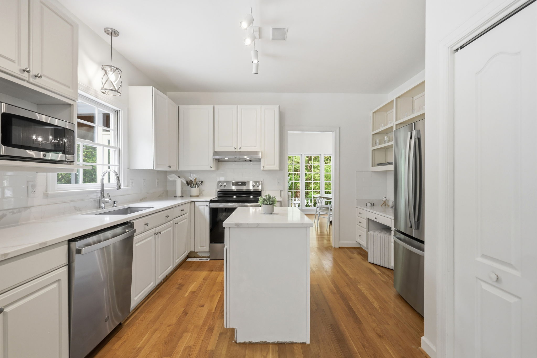  3606 Old Chapel Hill Road, Durham, NC, 27707 - 物件實景
