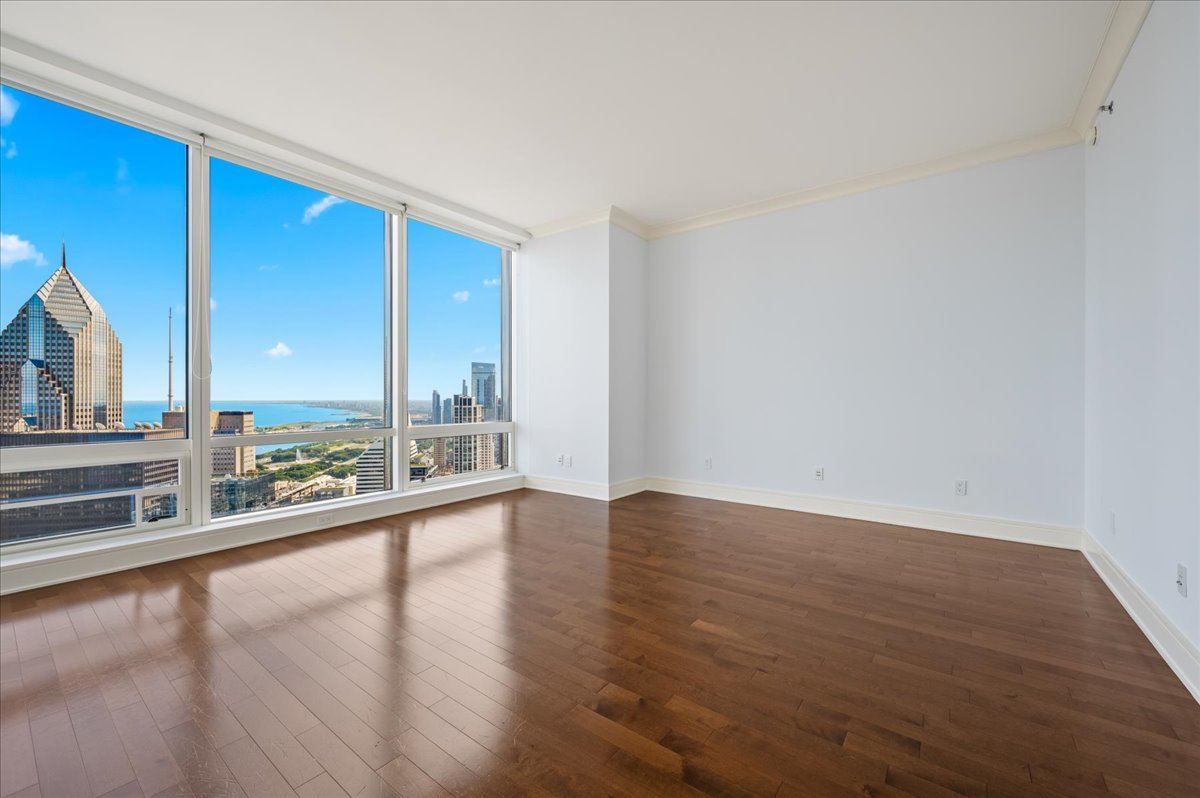 Chicago, Illinois, 60611, United States, 2 Bedrooms Bedrooms, ,3 BathroomsBathrooms,Residential,For Sale,1927398