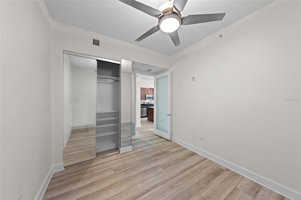 Orlando, Florida, 32801, United States, 2 Bedrooms Bedrooms, ,2 BathroomsBathrooms,Residential,For Sale,1794068