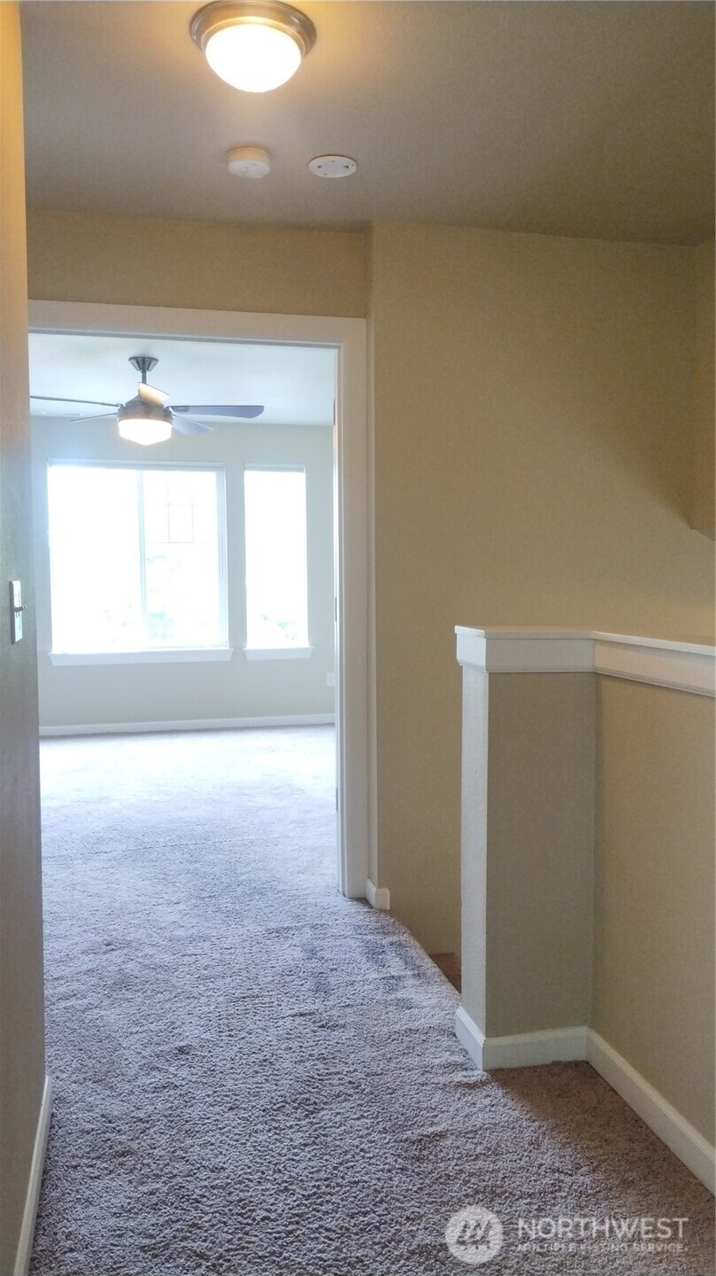 Auburn, Washington, 98092, United States, 4 Bedrooms Bedrooms, ,4 BathroomsBathrooms,Residential,For Sale,1977143