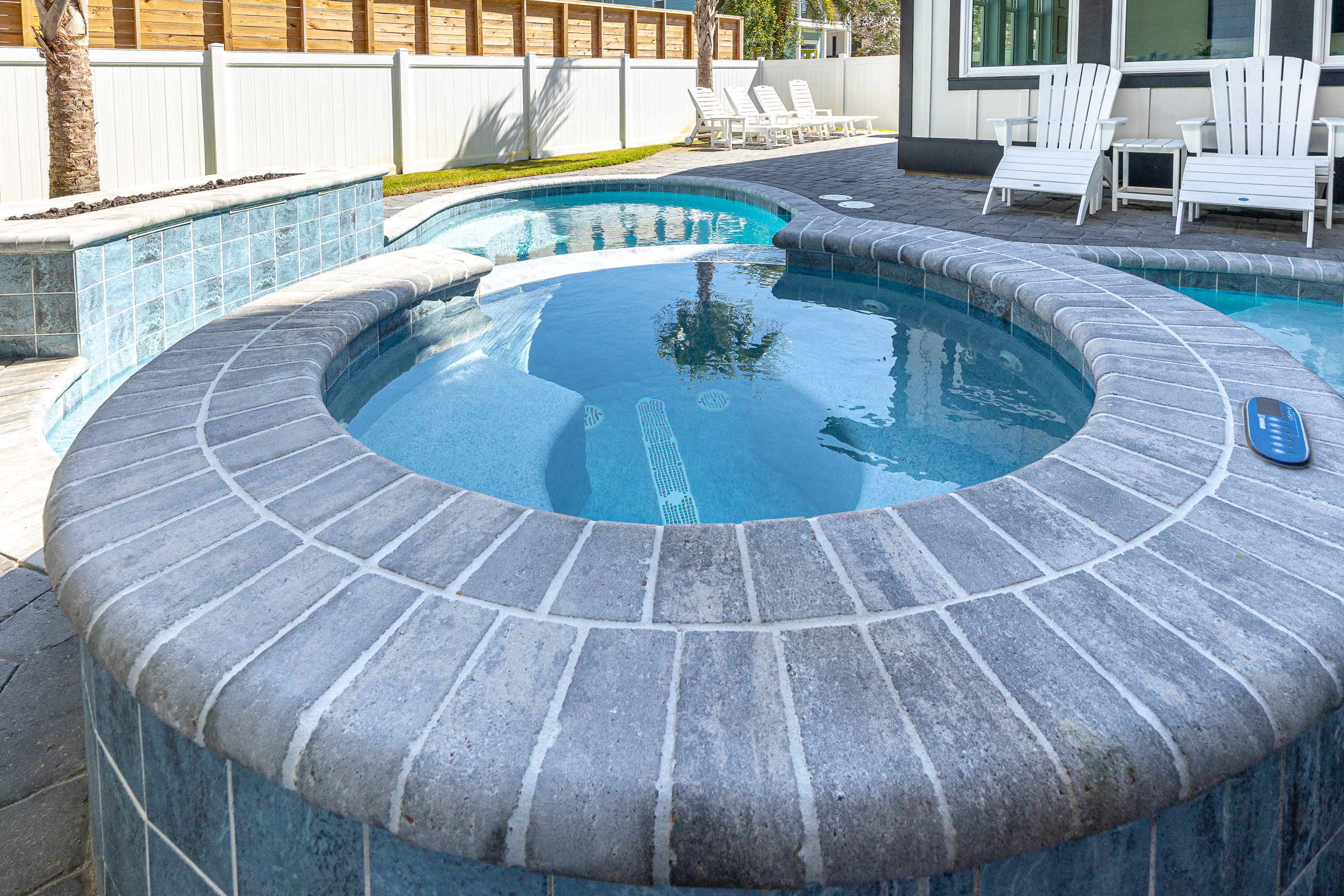  Grand Coastal Retreat With Carriage House And Resort-Style Pool - 物件實景