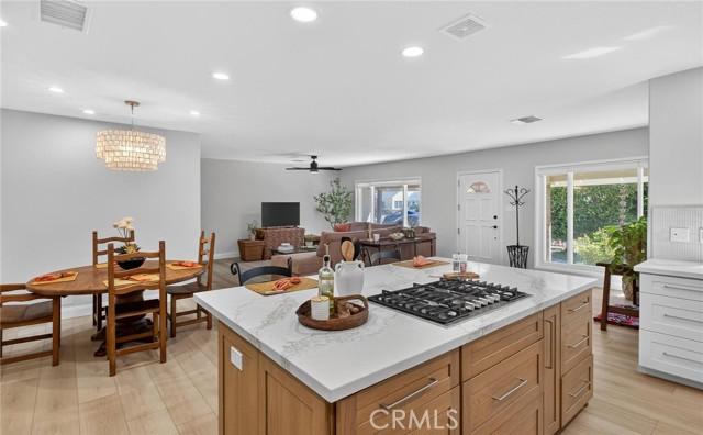 Inglewood, California, 90304, United States, 3 Bedrooms Bedrooms, ,2 BathroomsBathrooms,Residential,For Sale,1943896