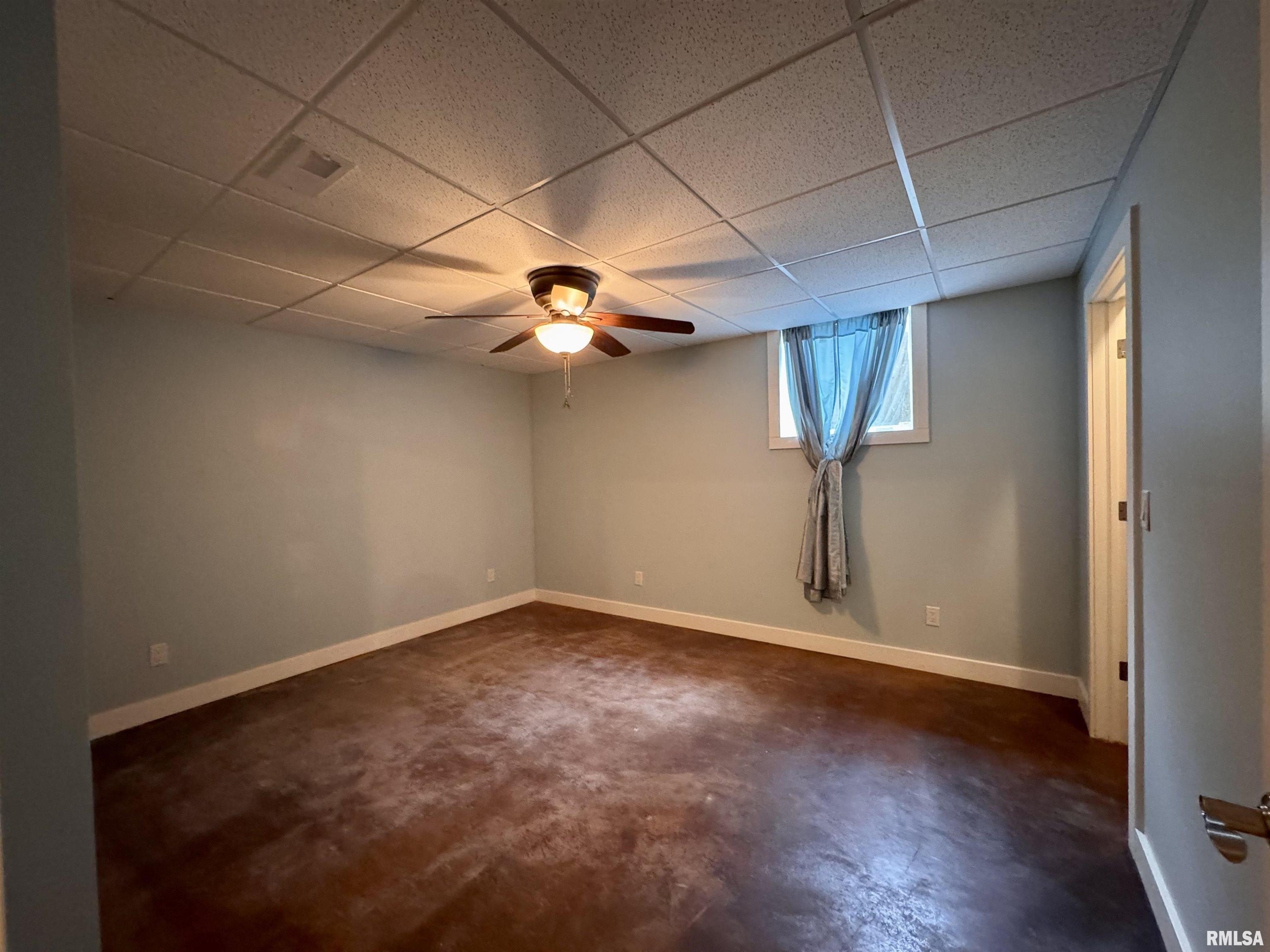 Macomb, Illinois, 61455, United States, 5 Bedrooms Bedrooms, ,5 BathroomsBathrooms,Residential,For Sale,1915760
