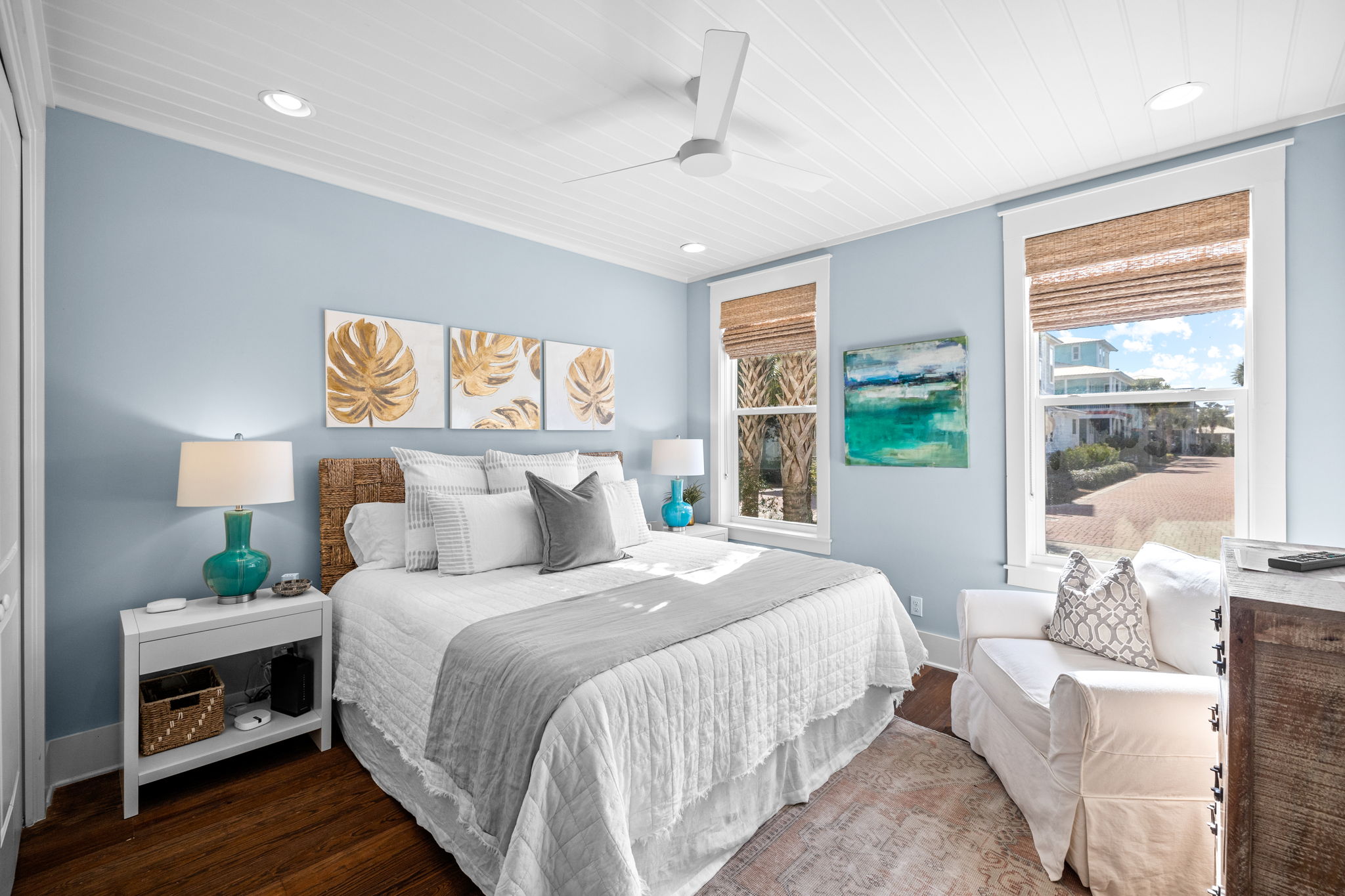  Updated Beach House Close To Beach And Enviable Amenities - 物件實景