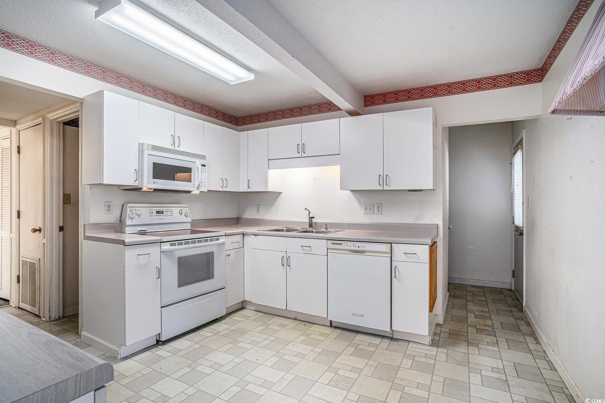 North Myrtle Beach, South Carolina, 29582, United States, 4 Bedrooms Bedrooms, ,3 BathroomsBathrooms,Residential,For Sale,1990764