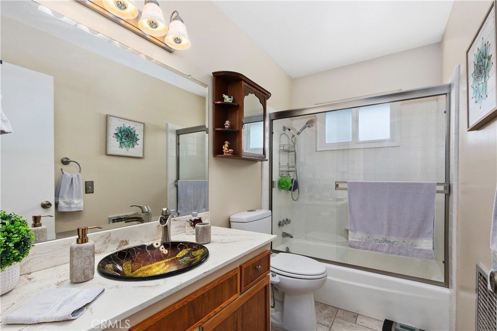 Highland, California, 92346, United States, 3 Bedrooms Bedrooms, ,2 BathroomsBathrooms,Residential,For Sale,1994839